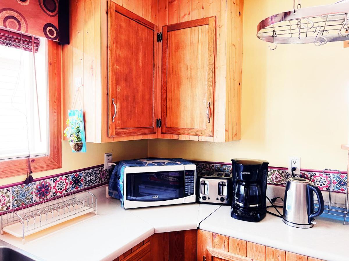 Sarah'S Dreamhouse B&B Churchill Esterno foto