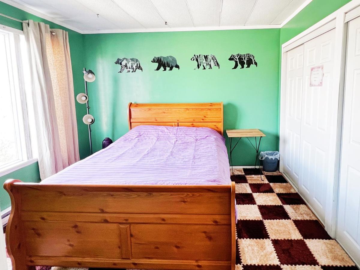 Sarah'S Dreamhouse B&B Churchill Esterno foto